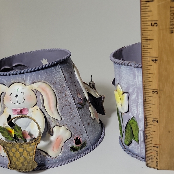 Charming Bunny Decorative Tealight/Candleholder With Tulips - Picture 11 of 12